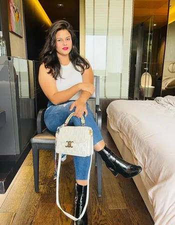 Gorgeous Aerocity Call Girl